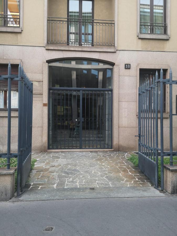 La Casa Colorata - Flats In Milan - Porta Romana Εξωτερικό φωτογραφία